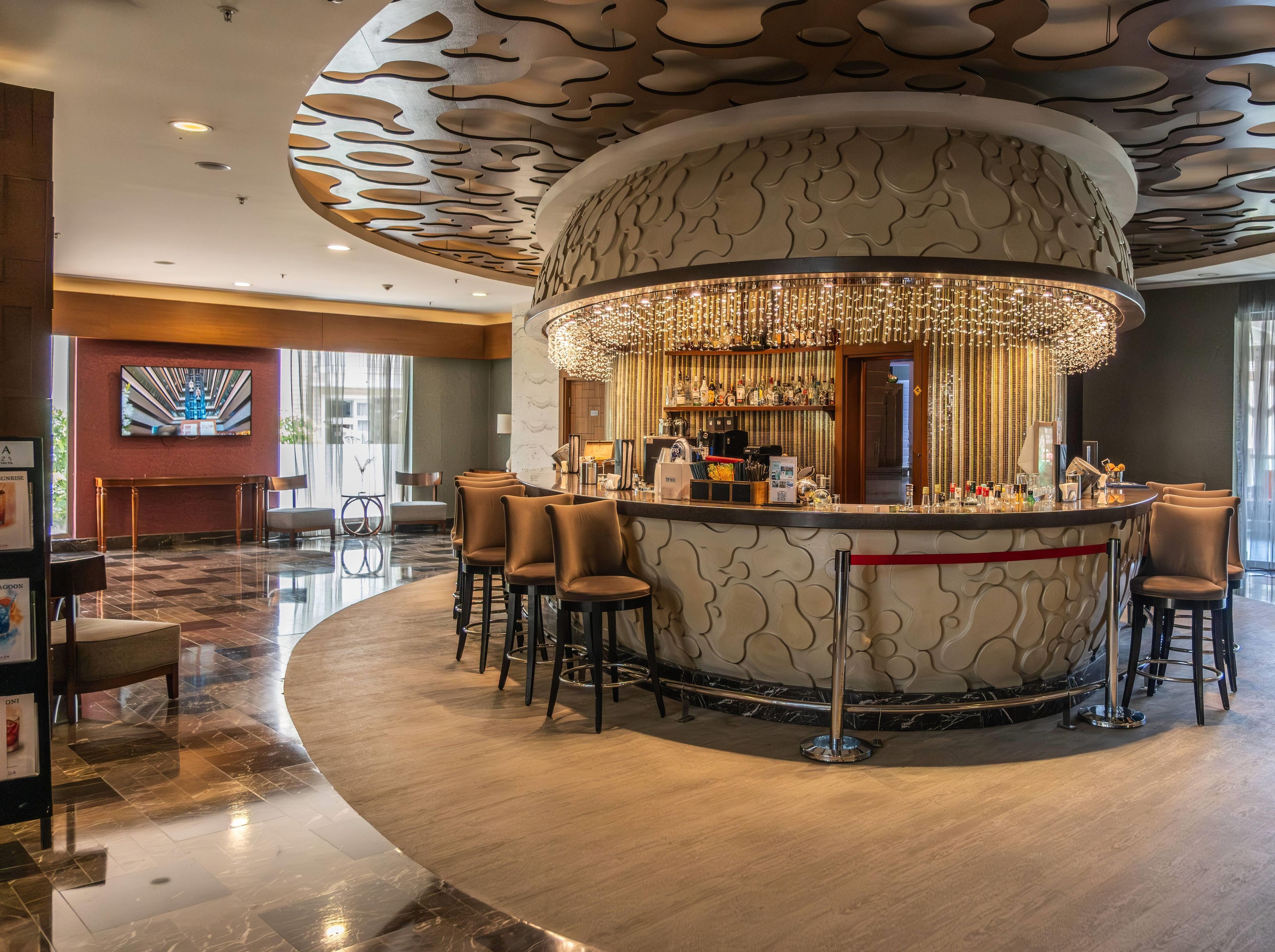 Lobby-lounge