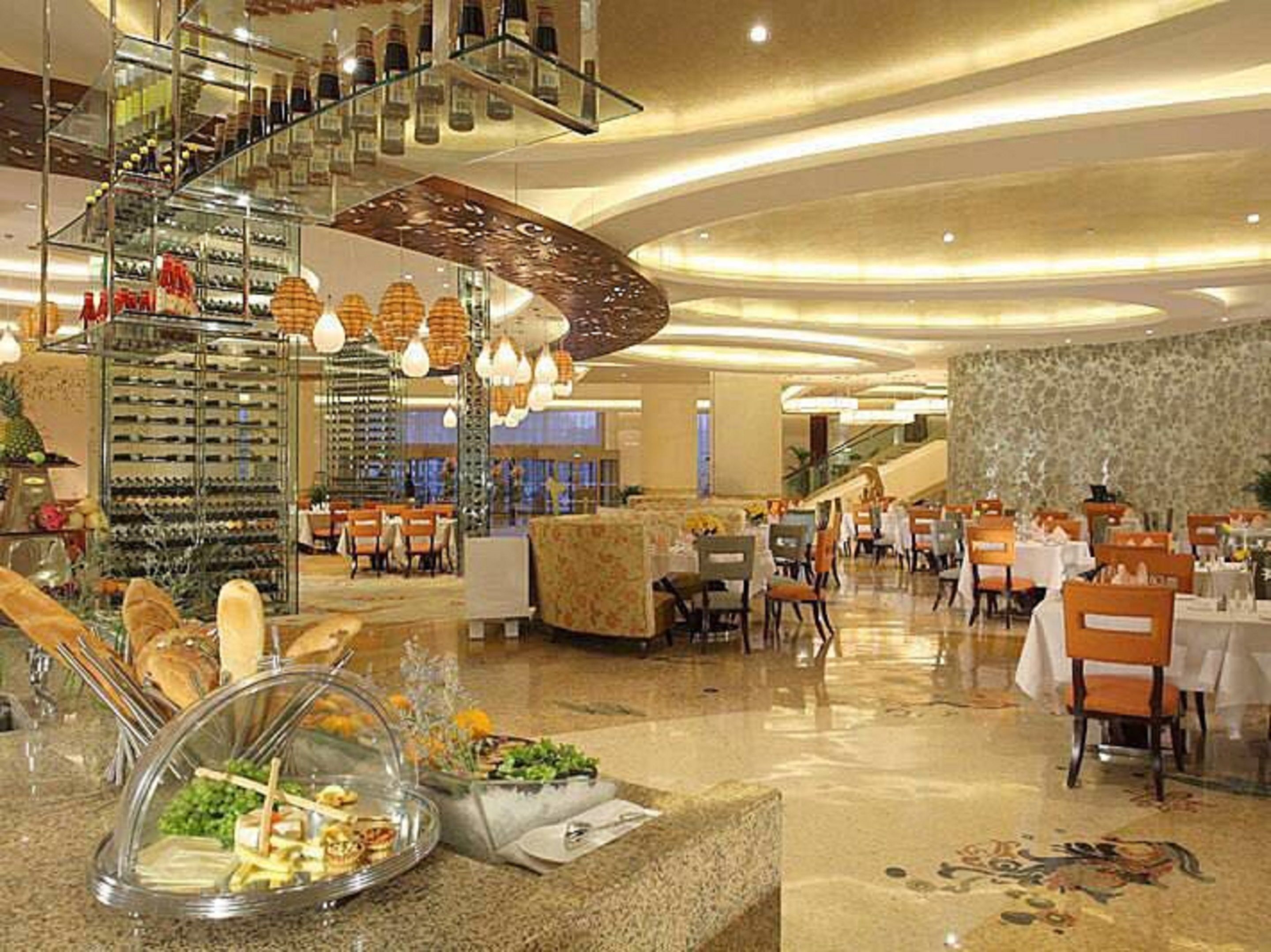 daily buffet breakfast (cny 88 per person)