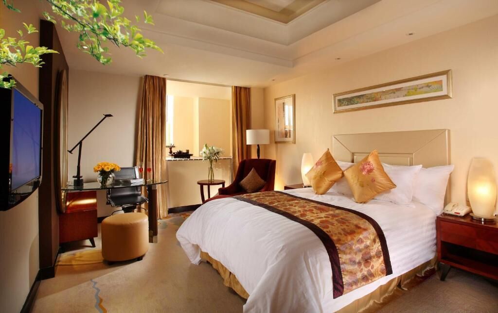 premium bedding, down duvets, pillow-top beds, minibar