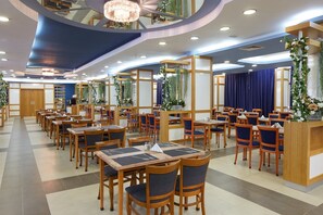 Dining - Diamond Hotel (Sunny Beach)