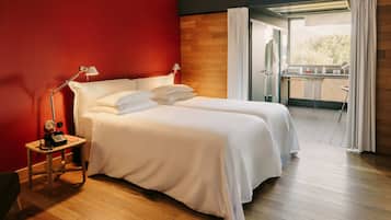 Camper Twin | Sengetøy av topp kvalitet, safe på rommet og individuelt dekorert