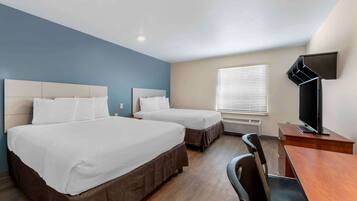 Standard Studio, 2 Queen Beds, Non Smoking, Refrigerator & Microwave