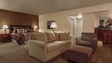 In-room safe, iron/ironing board, free WiFi, alarm clocks