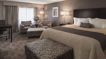 In-room safe, iron/ironing board, free WiFi, alarm clocks