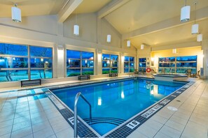 Indoor pool - Quality Inn and Suites Petawawa (Petawawa)