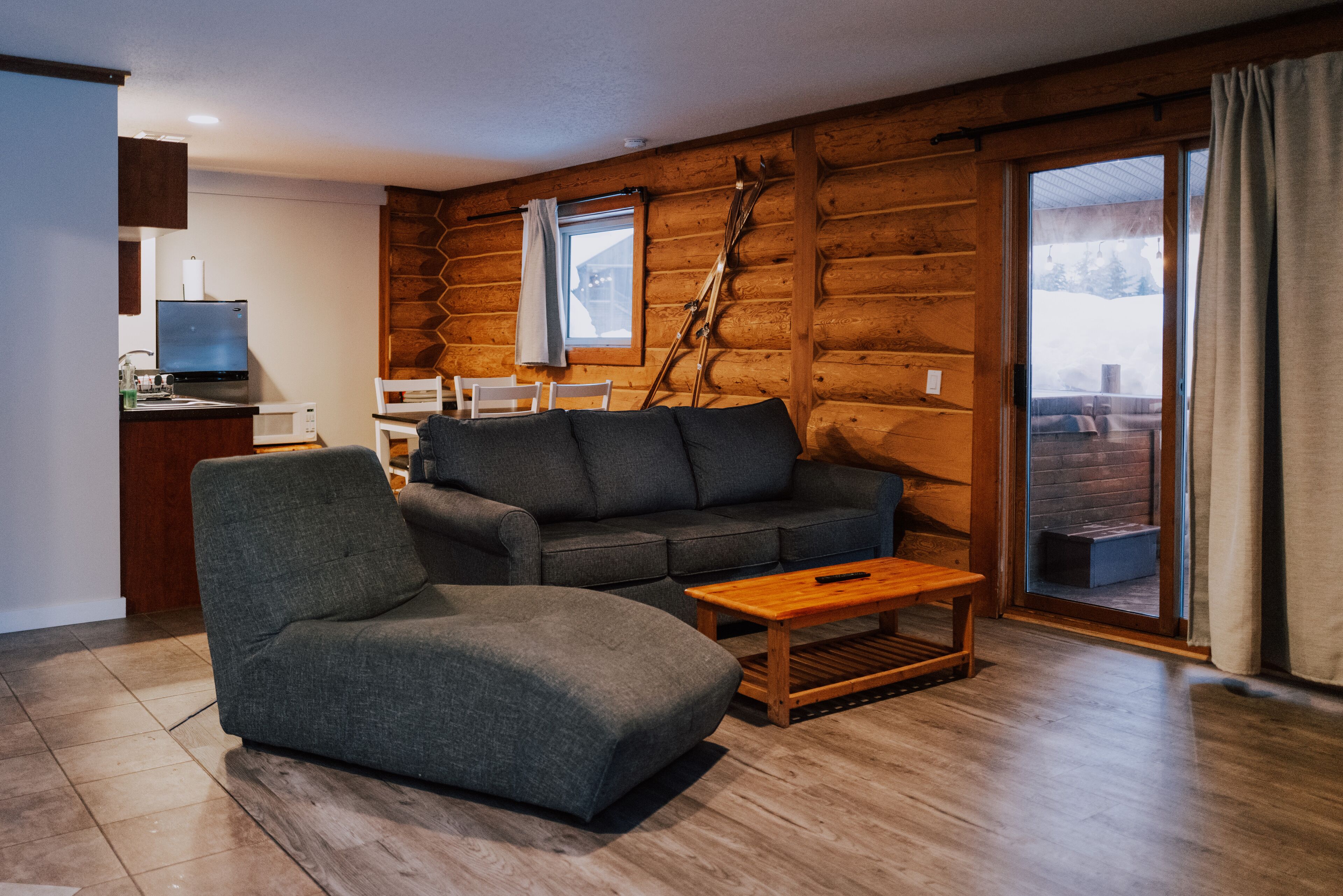 Familiehytte, 2 soverom, tekjøkken (Not Pet Friendly) | Oppholdsområde