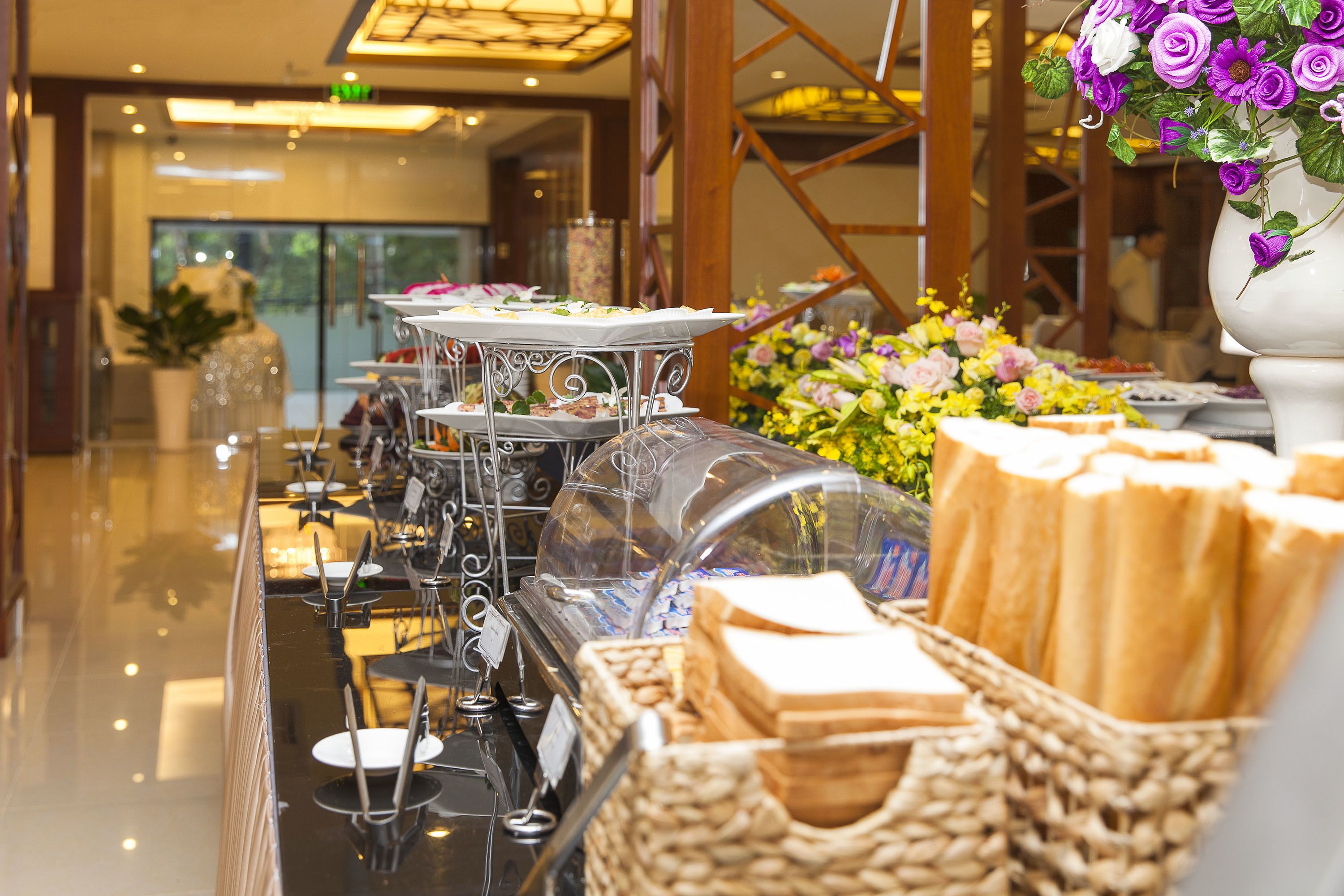 Photo - Vien Dong Hotel - Near Bui Vien Walking Street