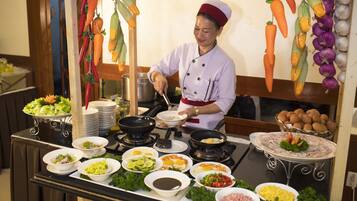 Daily buffet breakfast for a fee