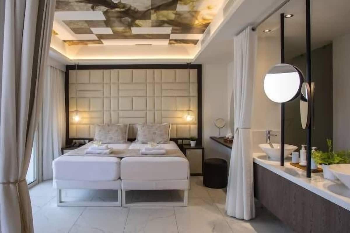 Caja de seguridad en la habitación, escritorio y wifi gratis