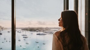 الإطلالة من المنشأة