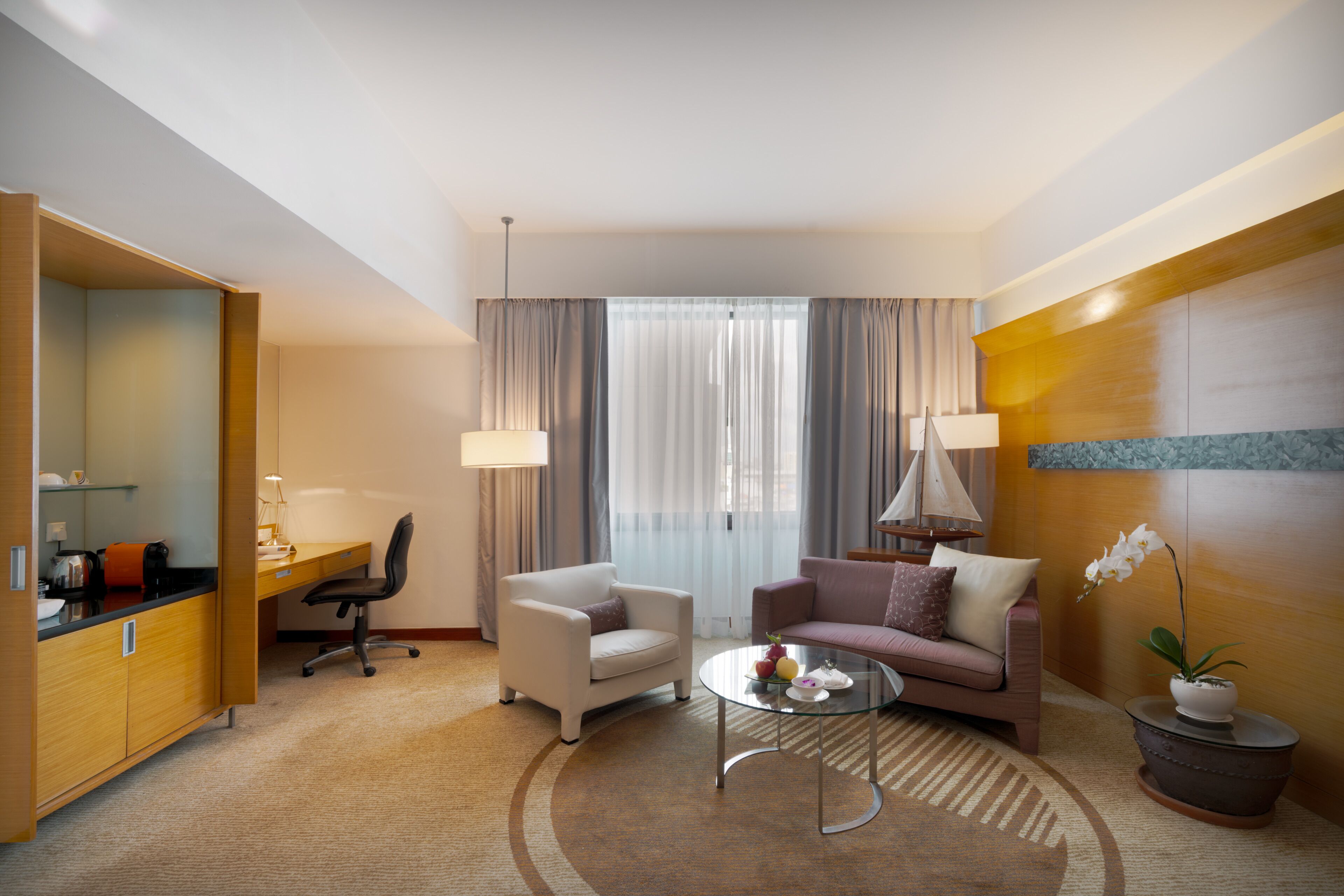 executive suite | room amenity