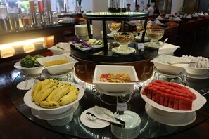 Daily buffet breakfast (VND 390000 per person) - Garden Plaza Saigon (Formerly PARKROYAL Saigon) (Ho Chi Minh City)
