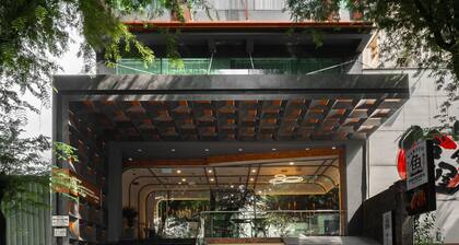 Kin Hotel Thai Van Lung