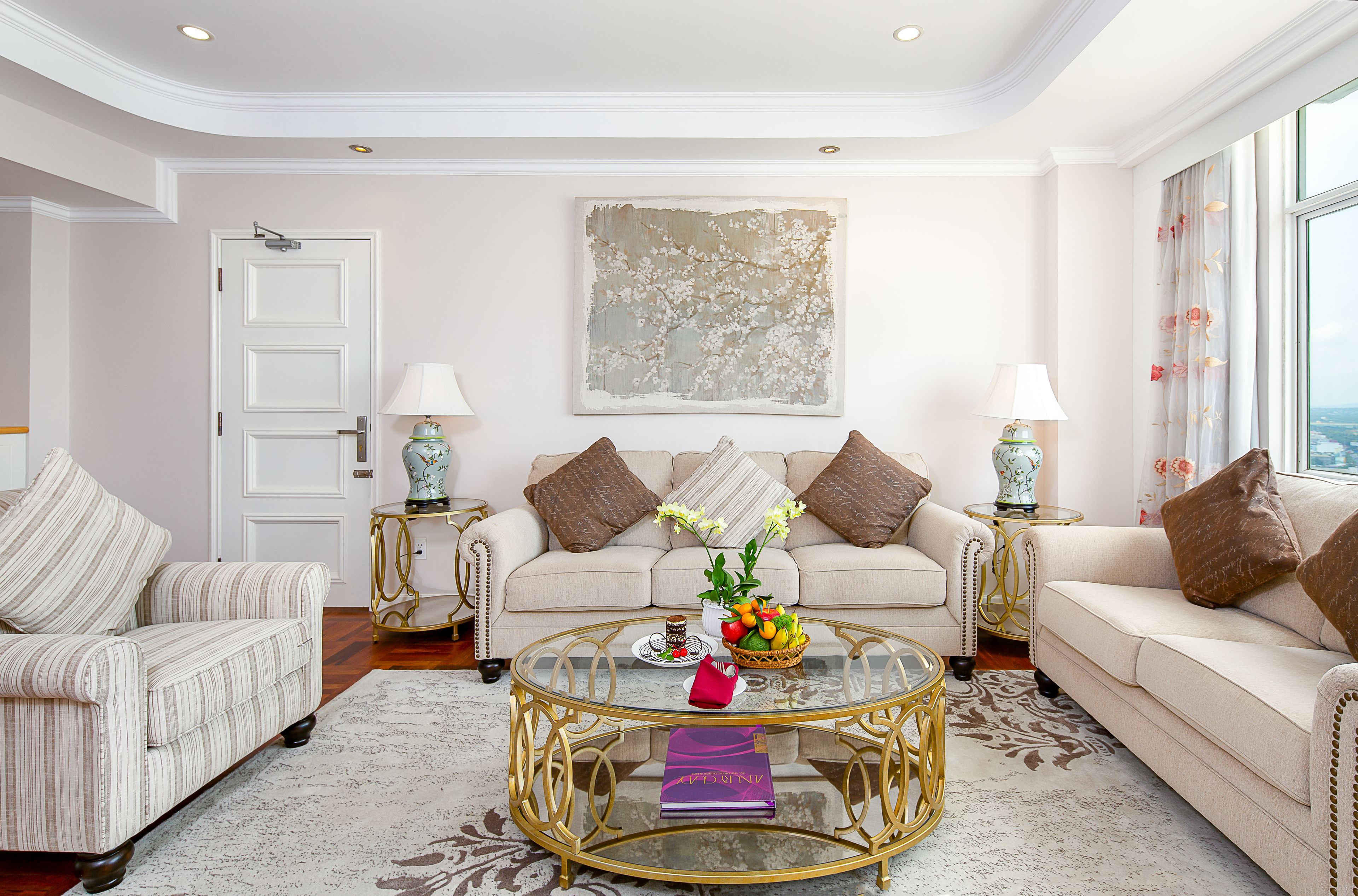 presidential suite, river view | interior detail