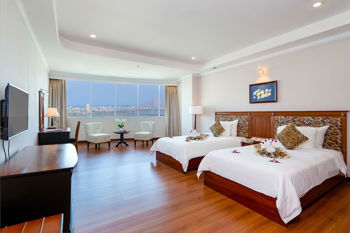 1 bedroom, minibar, in-room safe, desk
