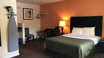 Standard Room, 1 Queen Bed | Iron/ironing board, free WiFi, bed sheets