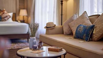 Couette en duvet d'oie, minibar, coffres-forts dans les chambres, bureau