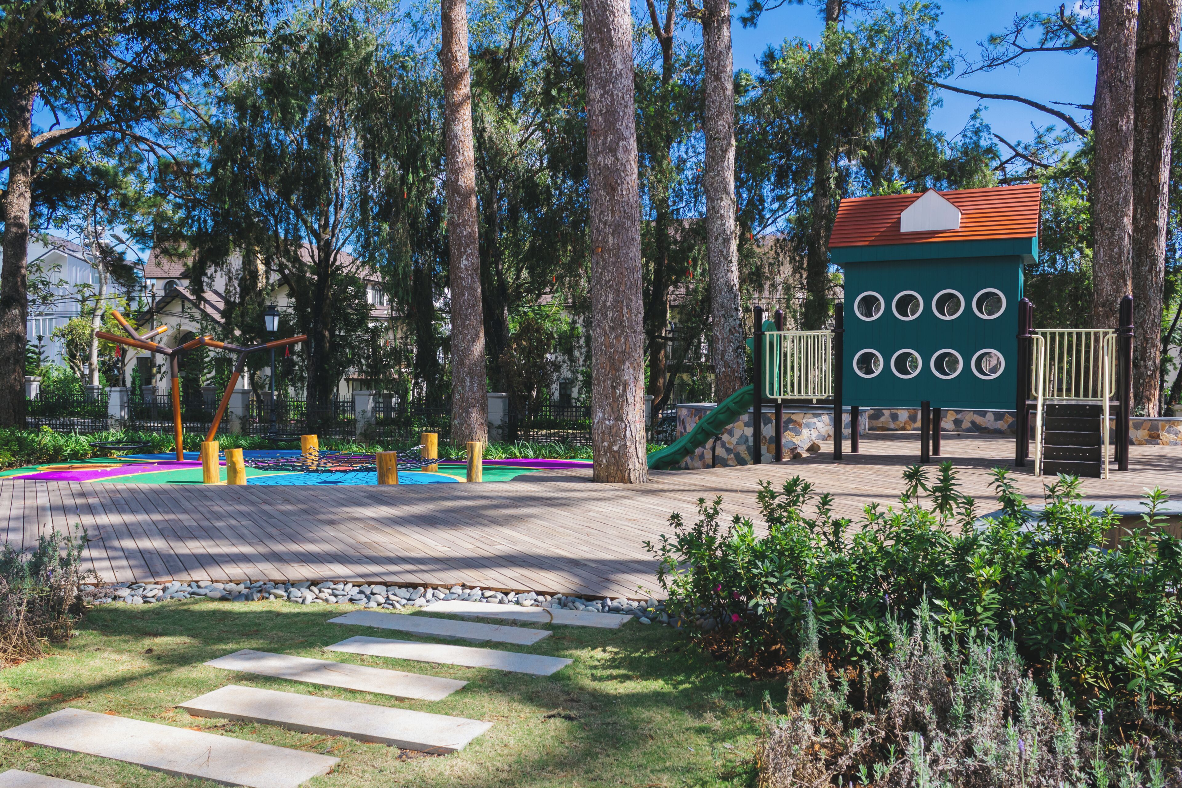 Area giochi per bambini (all'aperto)