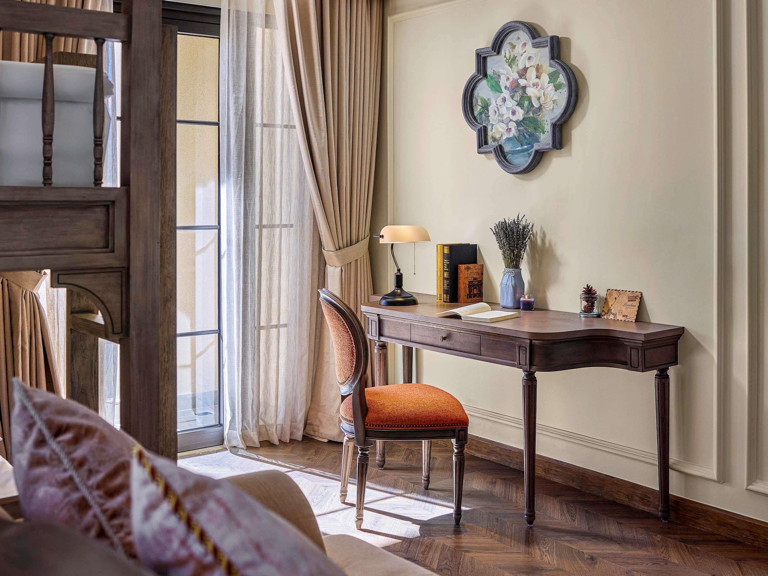 Down duvets, minibar, in-room safe, desk