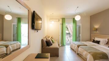 Junior Suite, Mountain View | Egyptian cotton sheets, hypo-allergenic bedding, Select Comfort beds