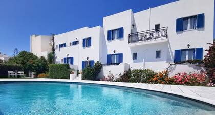 Ikaros Studios & Apartments