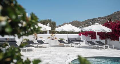 Ikaros Studios & Apartments