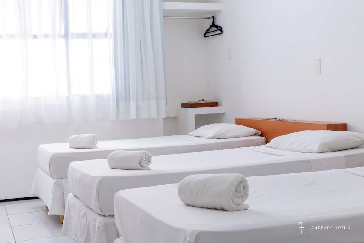 Standard Triplo Twin | Minibar, tende oscuranti, Wi-Fi gratuito, lenzuola