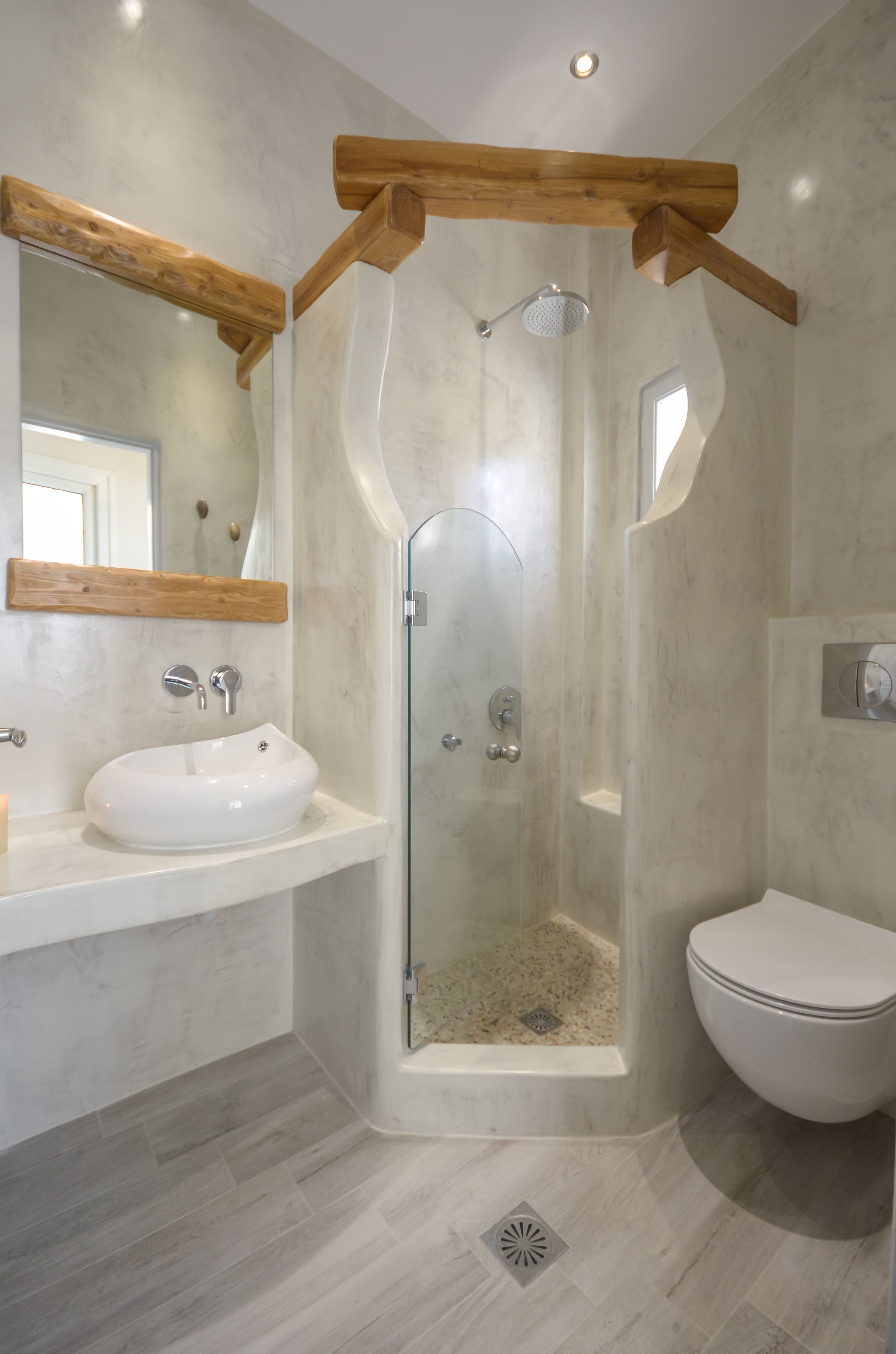 standard triple room | bathroom | rainfall showerhead, free toiletries, hair dryer, towels