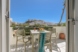 In-room safe, individually decorated, individually furnished - Pension Sofi (Naxos)