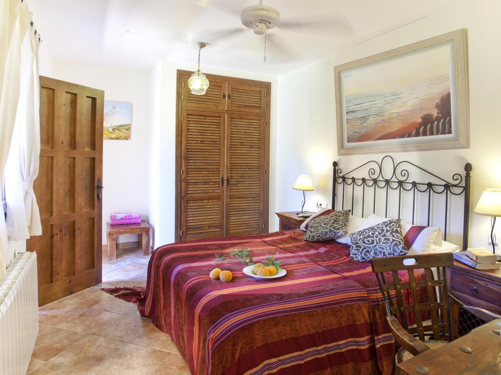 Desk, free cribs/infant beds, rollaway beds, free WiFi