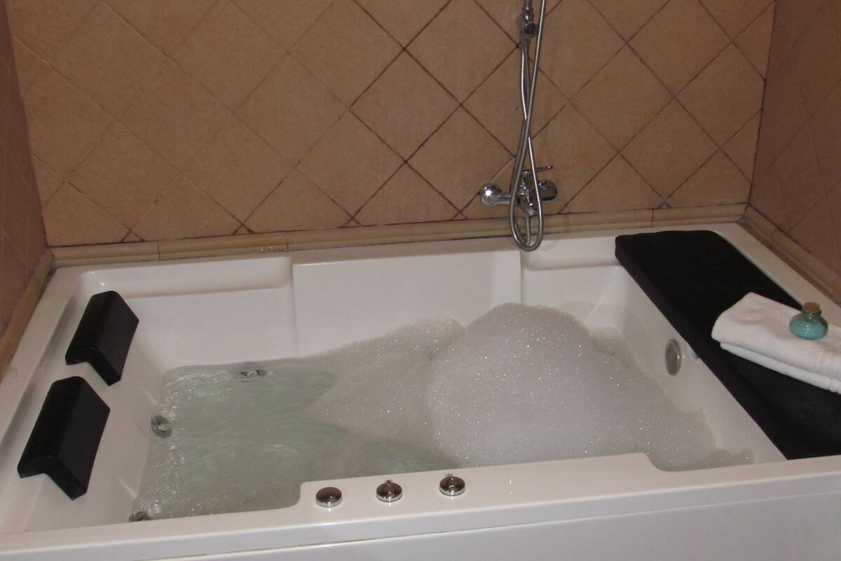 Suite Deluxe | Baignoire à jets