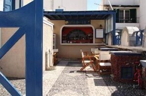 Bar (on property) - Princess Santorini Villa (Santorini)