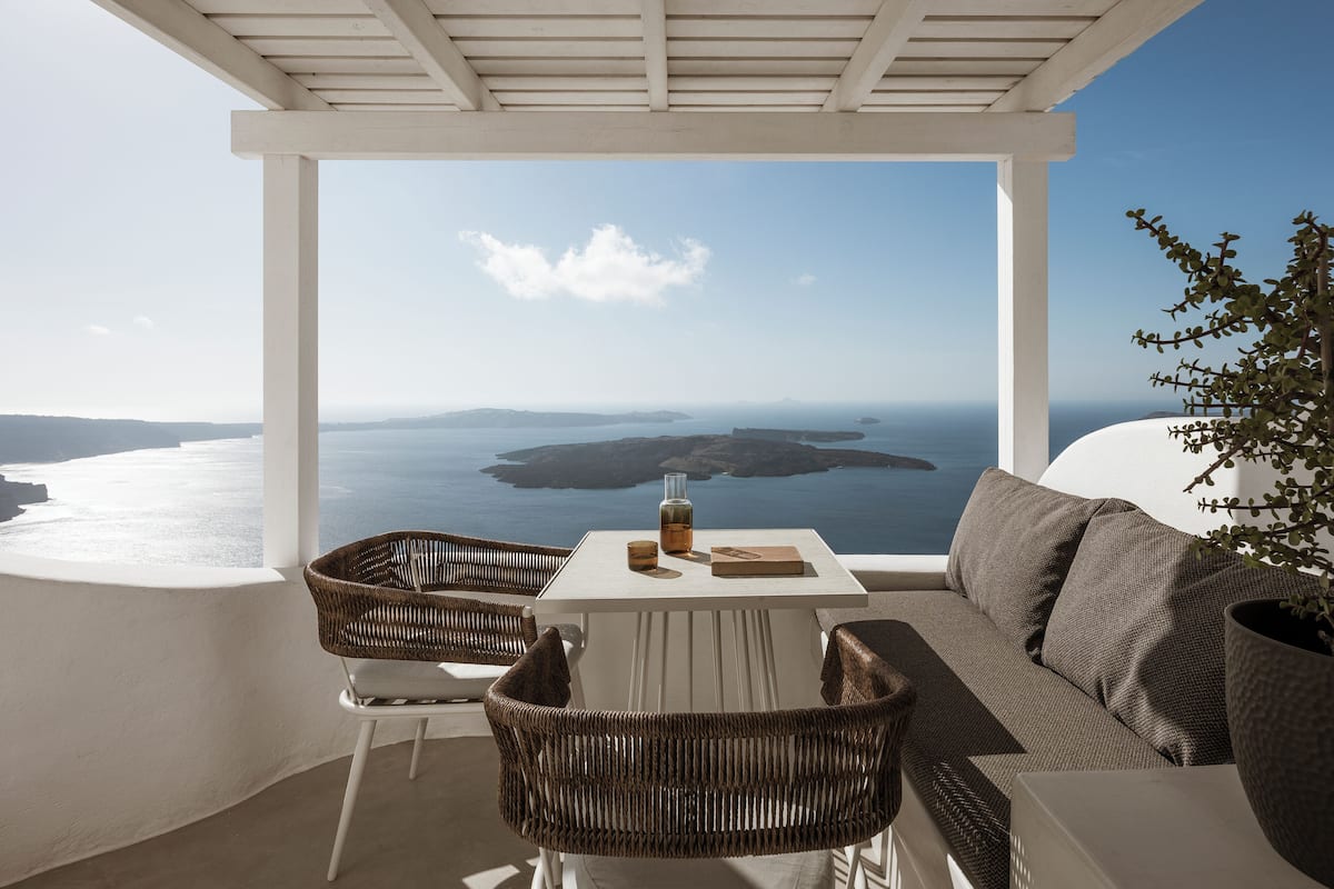 Junior Suite, Sea View (Panoramic Caldera View) | 2 bedrooms, Egyptian cotton sheets, premium bedding, pillowtop beds