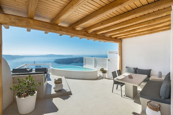 Grand Suite, Sea View (Plunge Pool, Caldera View) | Terrace/patio