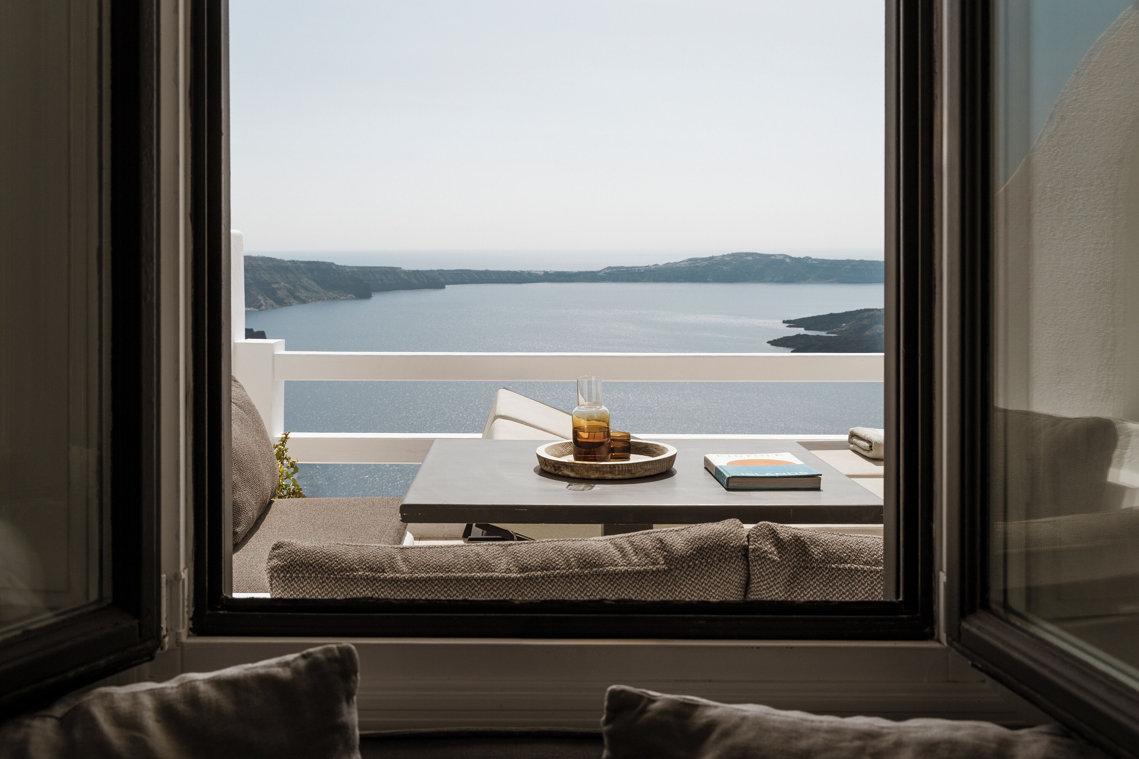 Mare Grand Suite with Panoramic View and Heated Plunge Pool