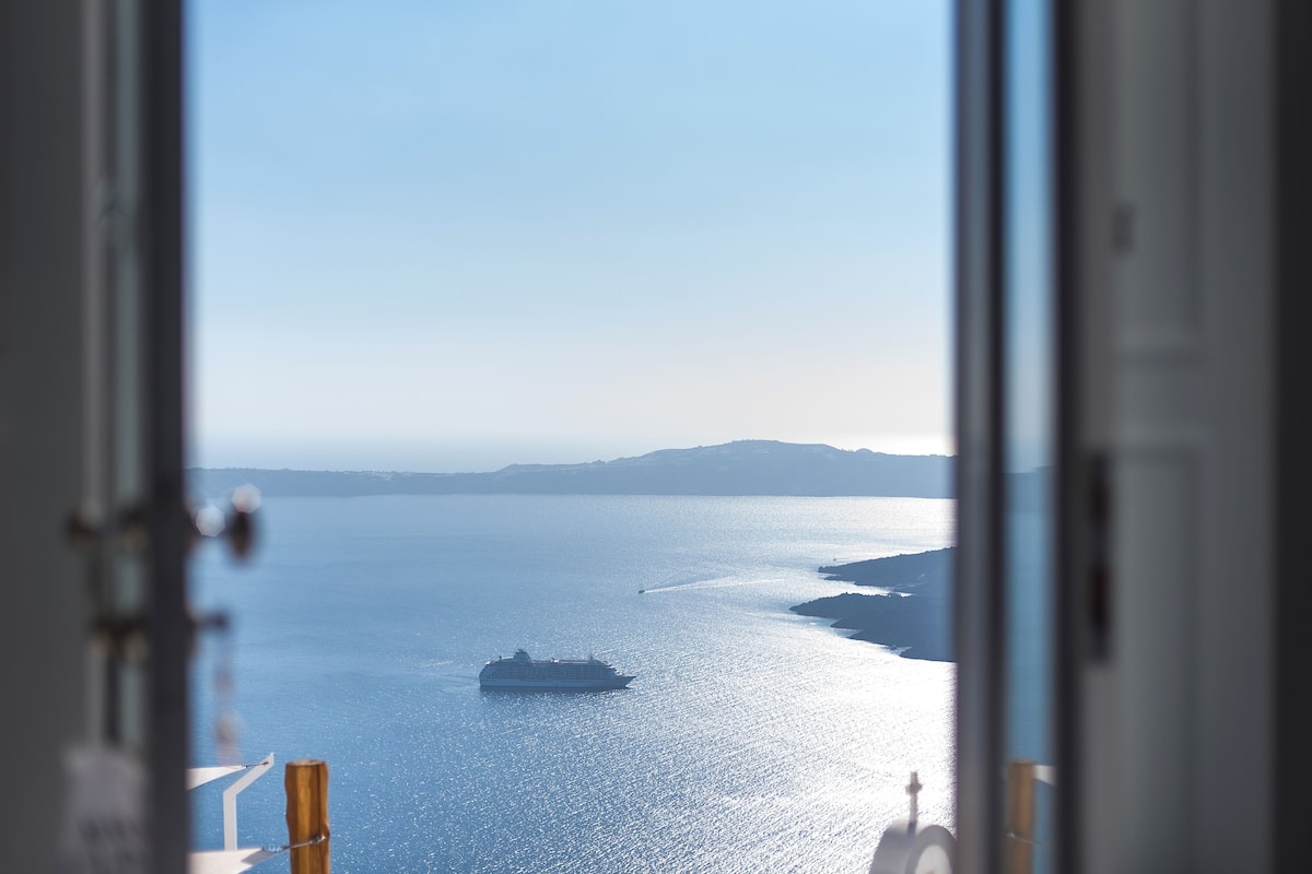 Double Room, Sea View (Love Birds, Panoramic Caldera View) | 2 bedrooms, Egyptian cotton sheets, premium bedding, pillowtop beds