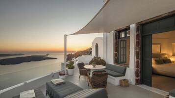 Master Suite, Sea View (Aquarella, Panoramic Caldera View) | Vistas desde la habitación