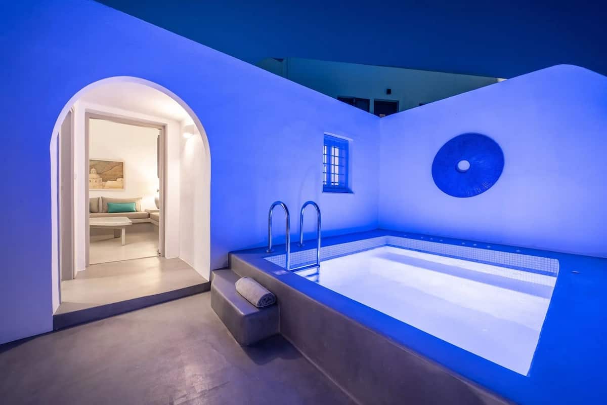 Two Bedroom Studio with private Patio, heated plunge Pool - No View | 2 bedrooms, Egyptian cotton sheets, premium bedding, pillowtop beds