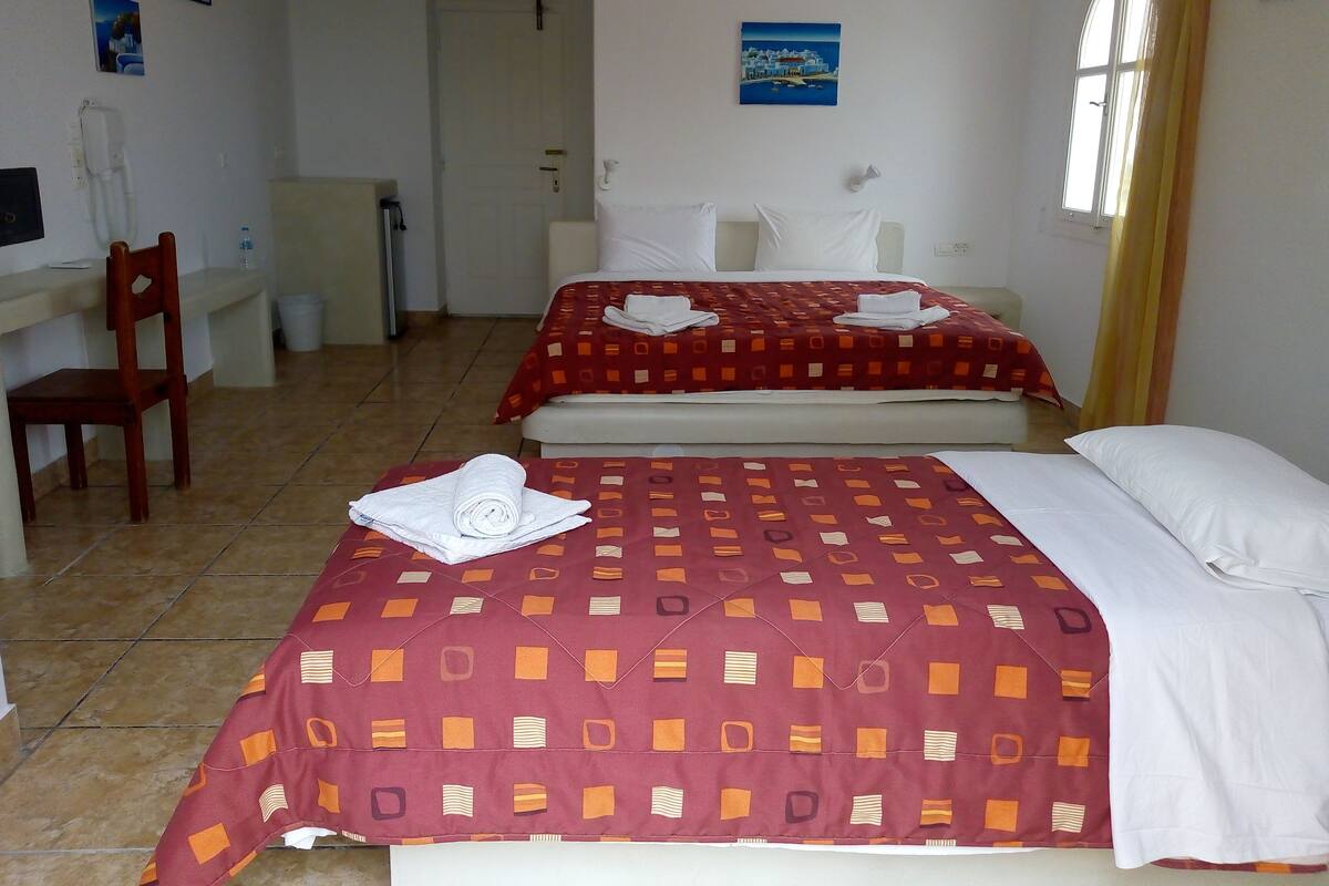 Roupas de cama antialérgicas, cofres nos quartos, quartos à prova de som