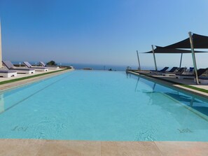 Outdoor pool - Fira Blue Horizon (Santorini)