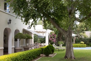 Garden - Summerwood Guest House (Stellenbosch)