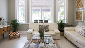 Ảnh chưa phân loại, 3 trong số 35 ảnh, nút