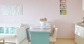In-room dining - Water Lily (Chania)