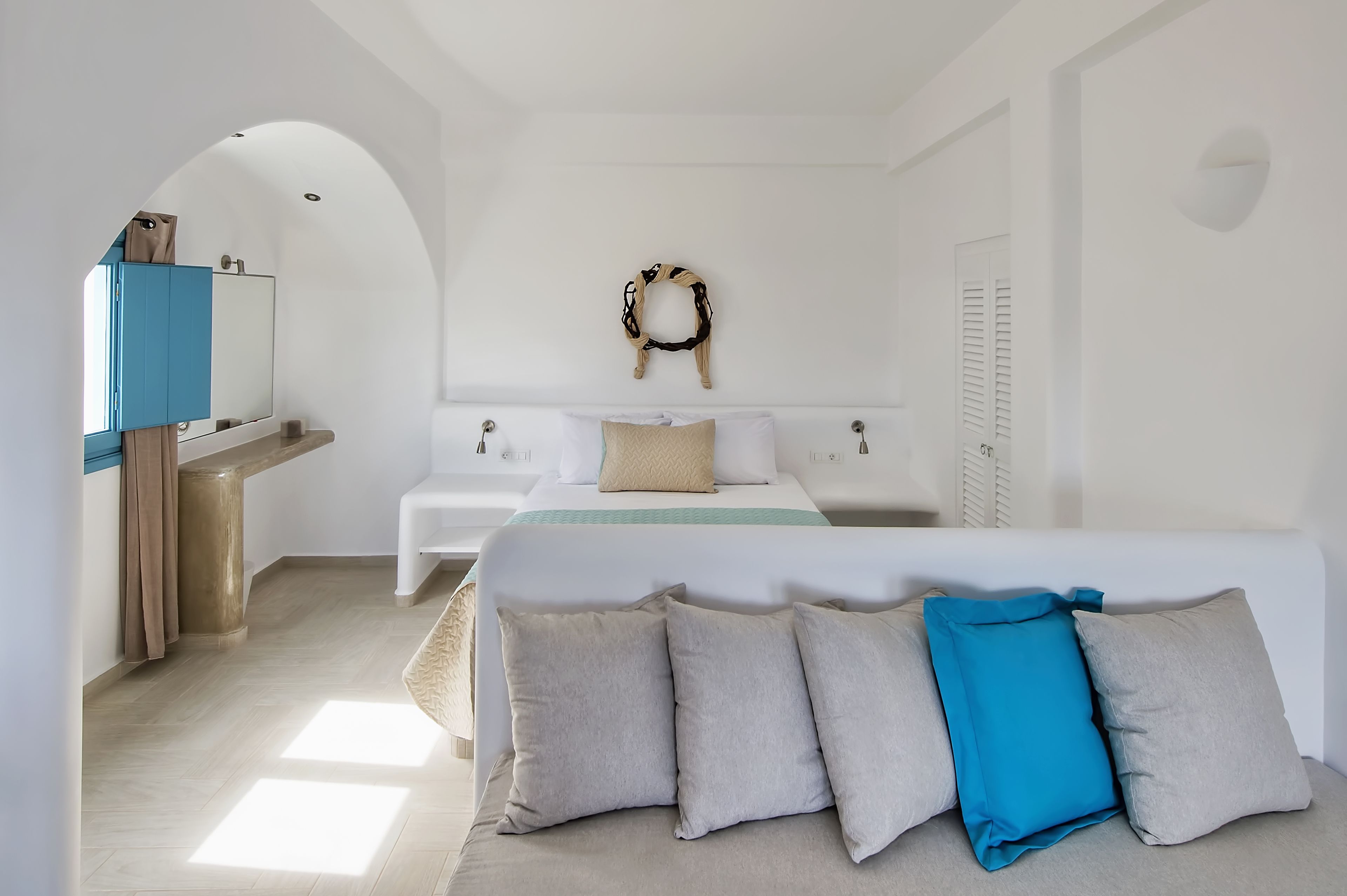 Suíte família | Cofres nos quartos, individualmente decorados, Wi-Fi de cortesia