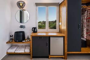 Queen Suite with Spa Bath | Coffres-forts dans les chambres, décoration personnalisée, Wi-Fi gratuit