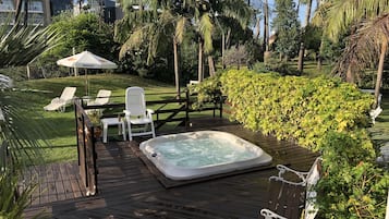 Outdoor spabad
