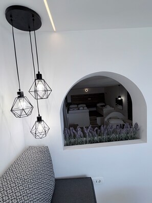 標準四人房 | 熨斗/熨衣板、免費搖籃/嬰兒床、免費無線上網、床單