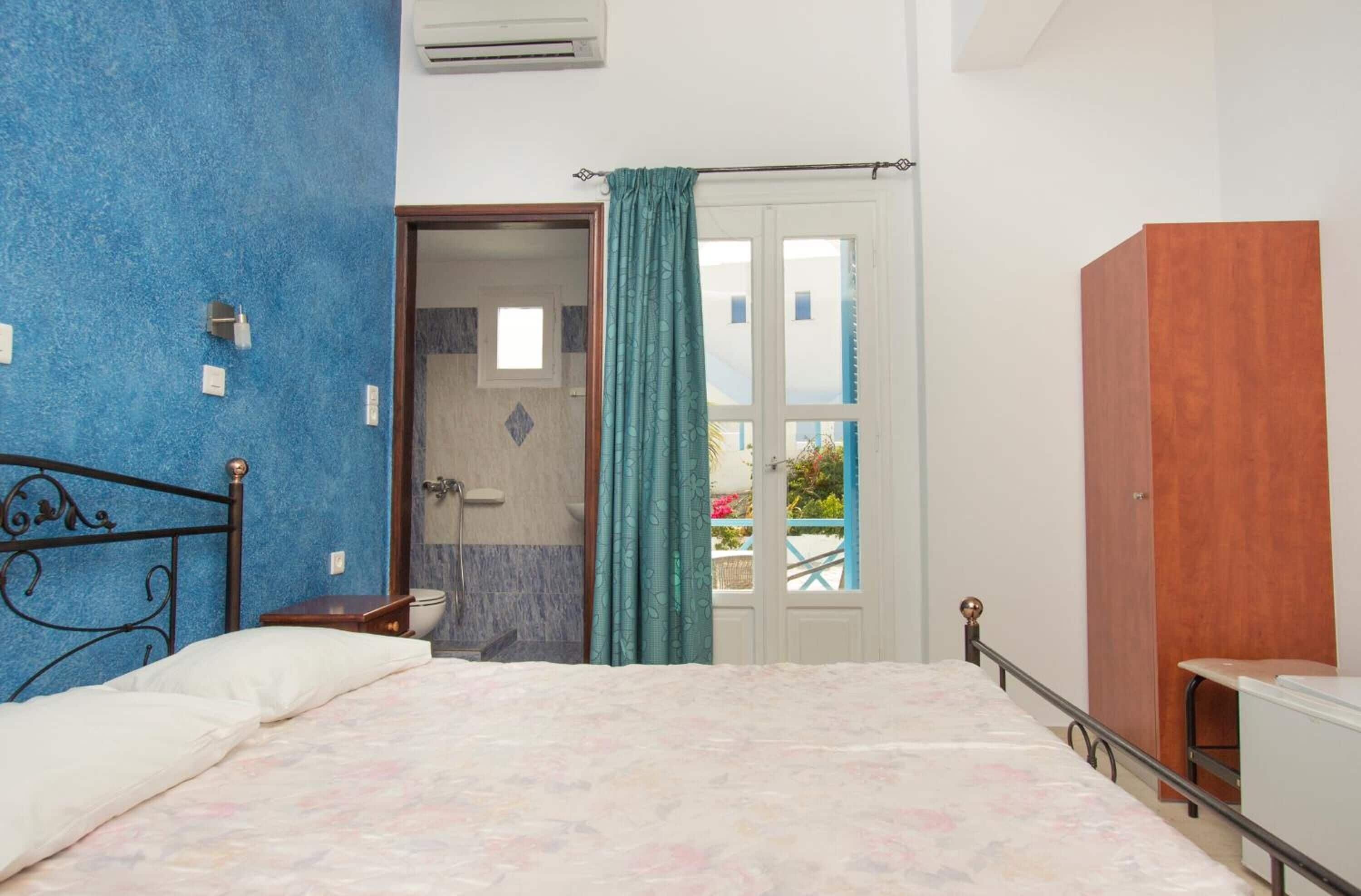standard room | iron/ironing board, free wifi, bed sheets