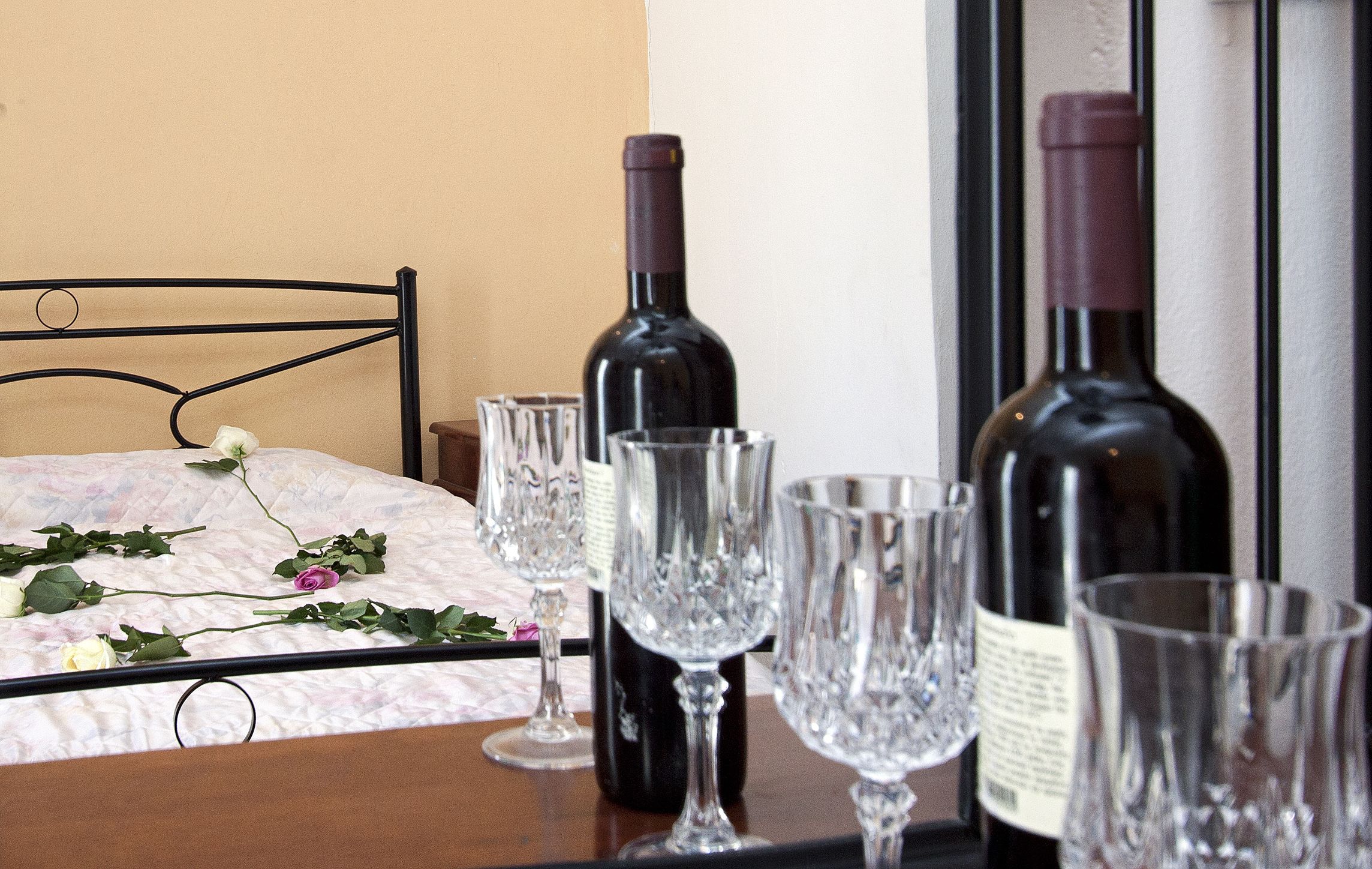 standard room | iron/ironing board, free wifi, bed sheets