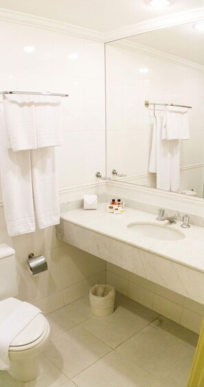 Premium Room | Bathroom